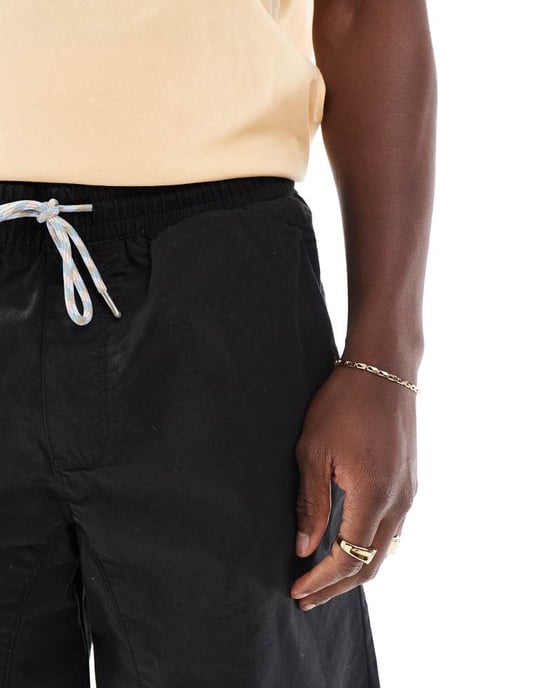 Jack & Jones drawstring chinoshorts i svart - Image 3