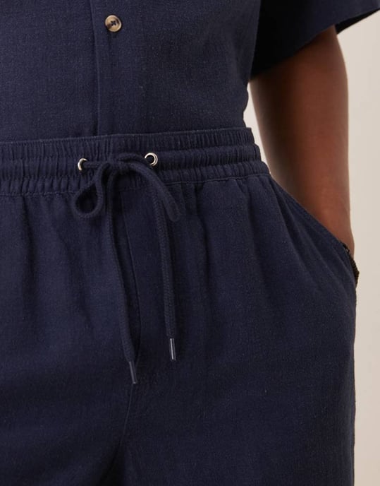 ASOS DESIGN koord baggy fit dra-på-shorts i marinblå linneblandning - Image 2
