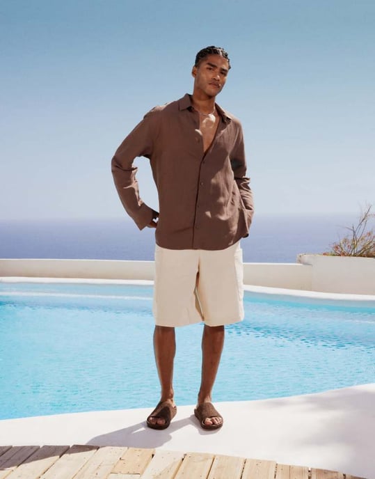 ASOS DESIGN långa shorts i strukturerad tyg i krämfärg - Image 1