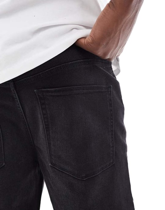 ASOS DESIGN stretch slim regular längd denimshorts i tvättad svart - Image 3