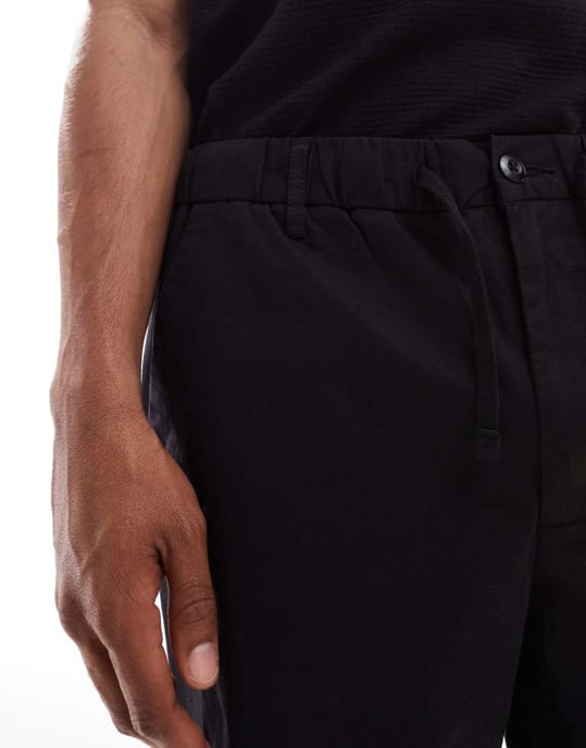 Jack & Jones lösa chinoshorts i svart - Image 4
