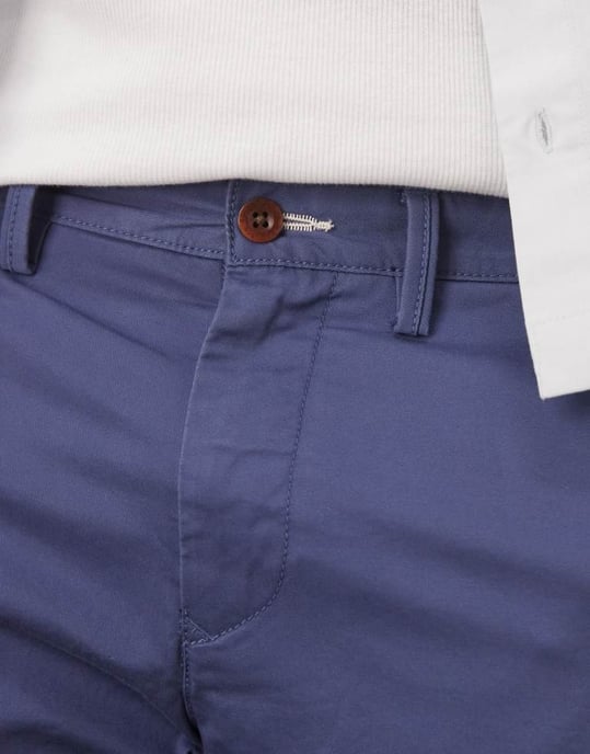 GANT slim fit twill chinoshorts i medelblå - Image 4