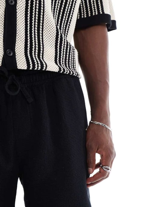 Jack & Jones våffelshorts i svart - Image 4