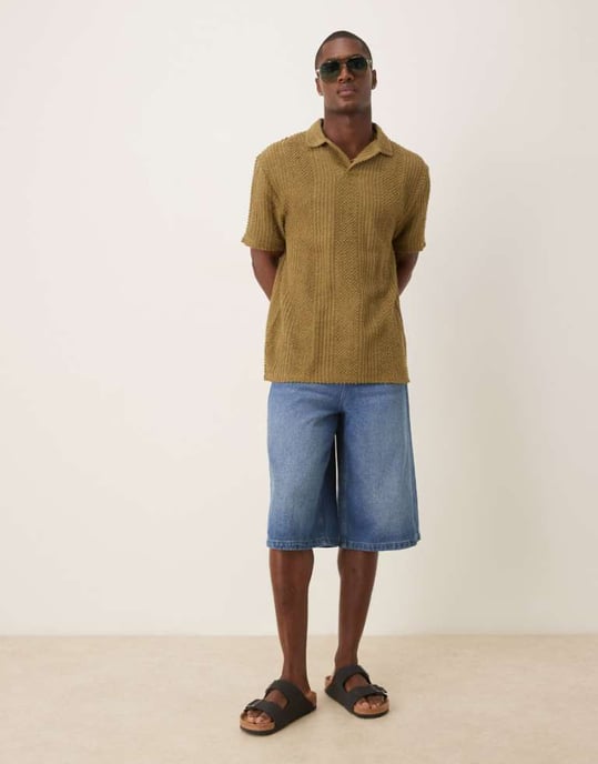 ASOS DESIGN längre denimshorts i medelblå tvätt - Image 1