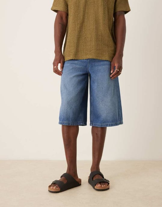 ASOS DESIGN längre denimshorts i medelblå tvätt - Image 2