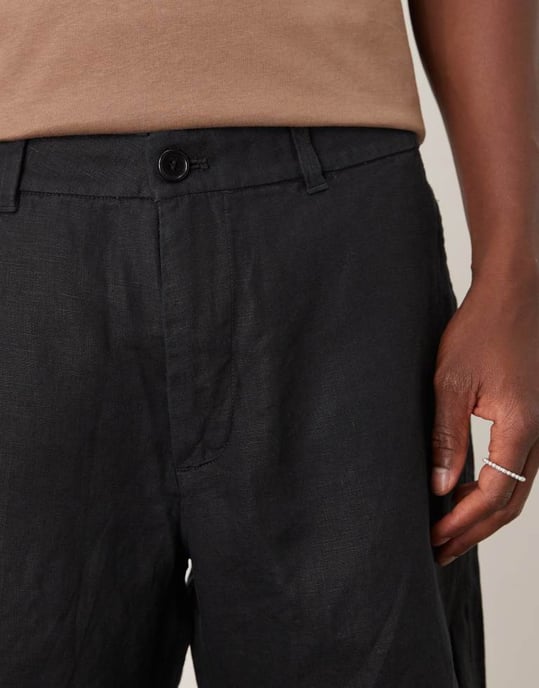 ARKET rena linshorts i svart - Image 2