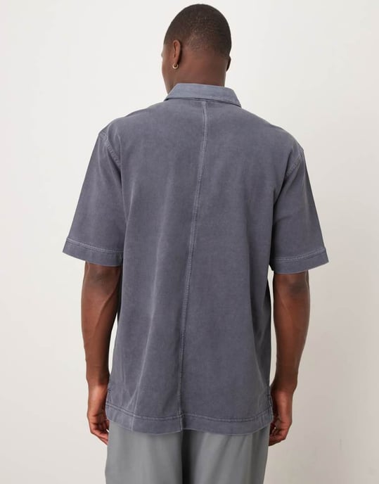 ARKET tungjersey kortärmad polo i mörkblå - Image 4