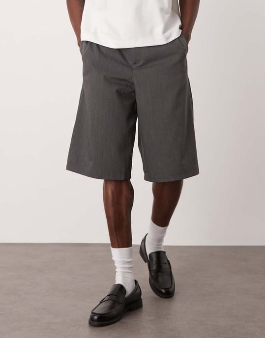ASOS DESIGN långlinjade vida shorts i khaki - Image 4