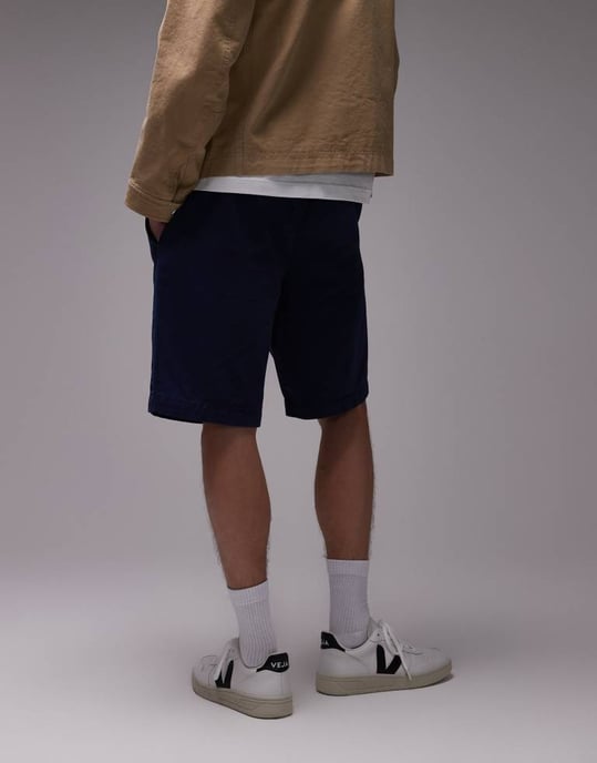 Topman tvättade bomullschinoshorts i marinblå - Image 2