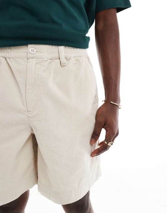 ASOS DESIGN kordflorsshorts med arbetsklädspatch i sten - Image 4
