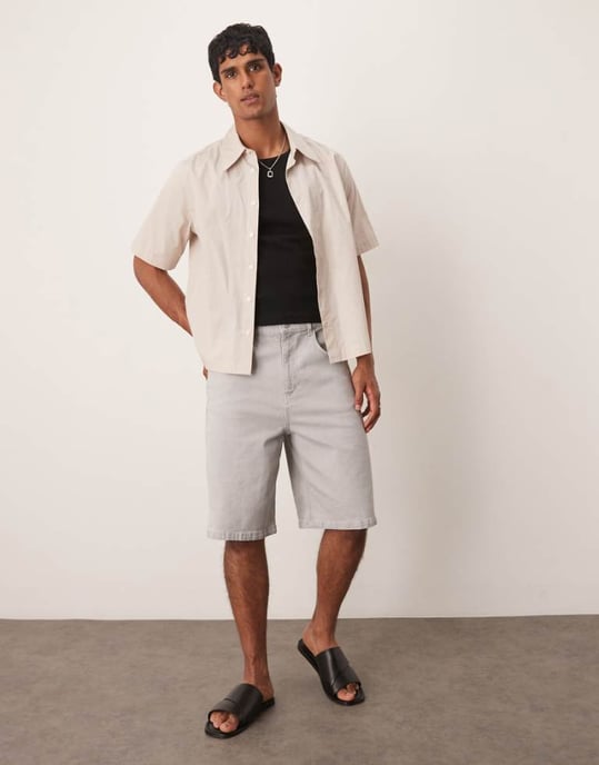 ASOS DESIGN långa denimshorts med dragsko i ecru - Image 1