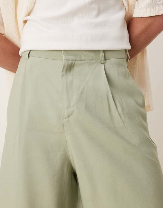 ASOS DESIGN oversized bermudashorts med veckdetaljer i salvia - Image 3