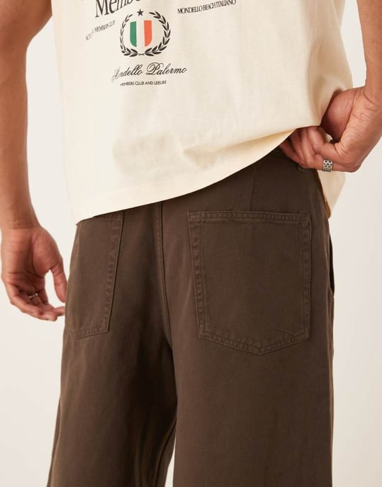 ASOS DESIGN längre denimshorts med boxveck i brun tvätt - Image 2