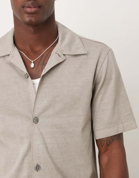 ARKET ren bomull tyngre jersey t-shirt med kort ärm i grå - Image 4