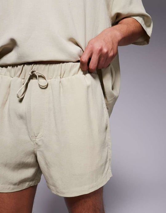 ASOS DESIGN linblandning shorts i kort längd i brunt - Image 3