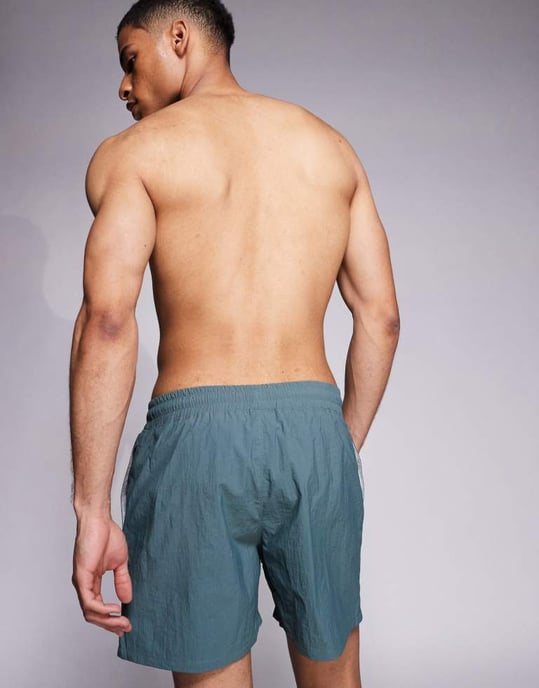 ASOS DESIGN badshorts i kort längd i grått - Image 4