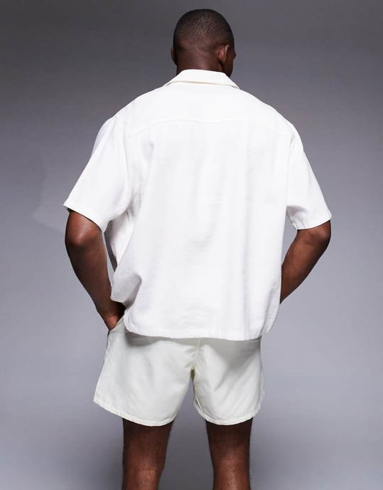 ASOS DESIGN korta badshorts med blommönster i krämfärg - Image 4