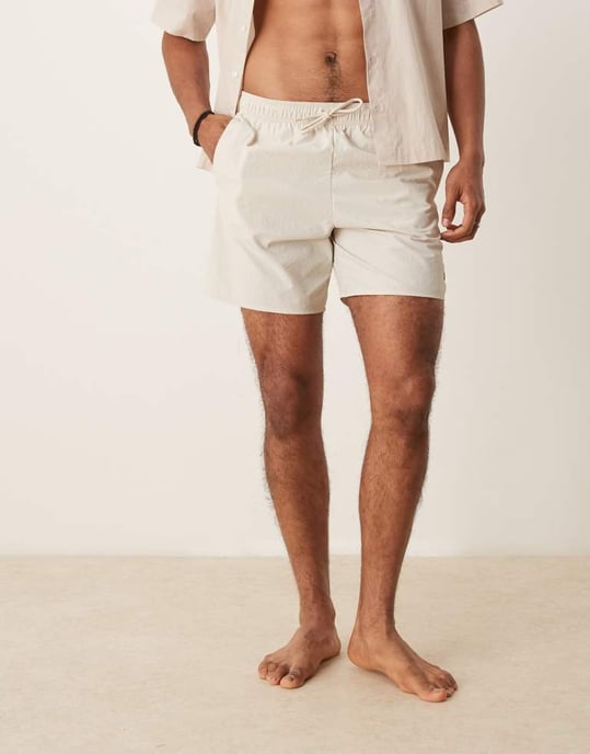 Lyle & Scott badshorts i beige - Image 2