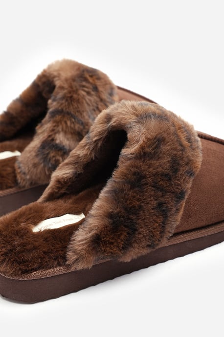 Wheres That From Womens Comfort Trim Mule Slipper - Image 4