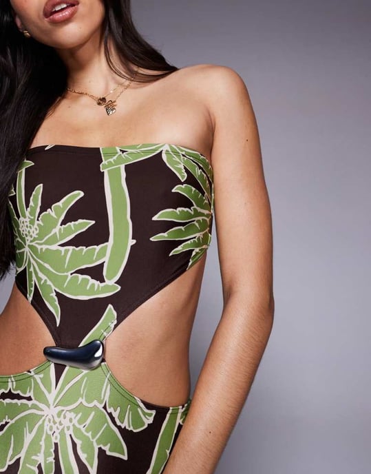 ASOS DESIGN Vida bandeau baddräkt med detaljer i palmtryck - Image 3