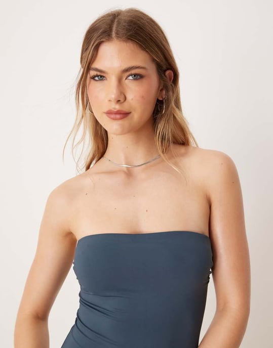 Calvin Klein bandeau baddräkt i marinblå - Image 2
