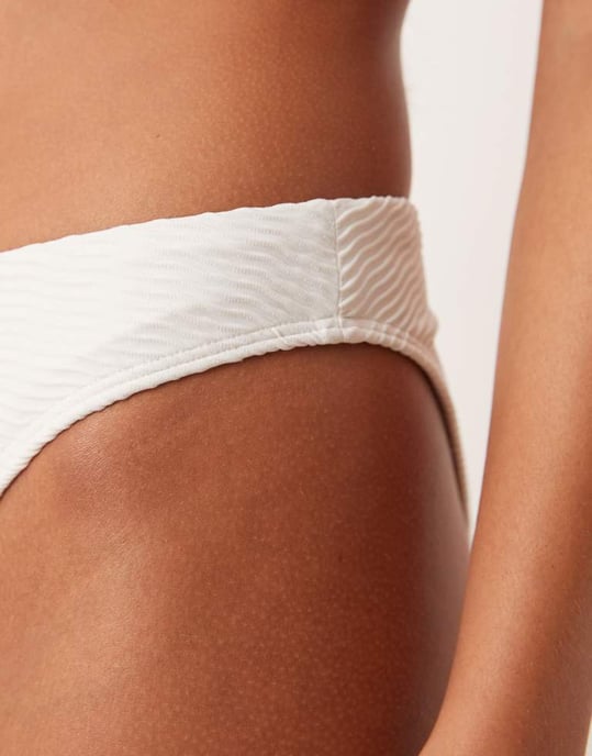 Abercrombie & Fitch bikiniunderdel med medelhög midja i krämfärg - Image 3