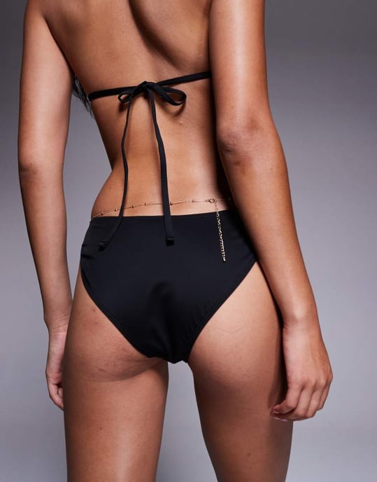 ASOS DESIGN Celina högbent bikiniunderdel med swirlkant i svart - Image 4