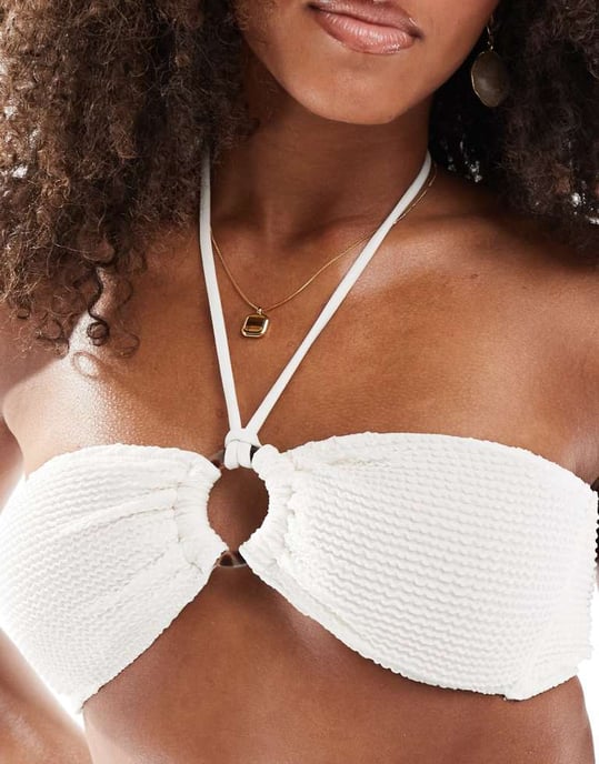 Lindex mix & Match Brie halterneck crinklad bikiniöverdel i ljusvit - Image 3