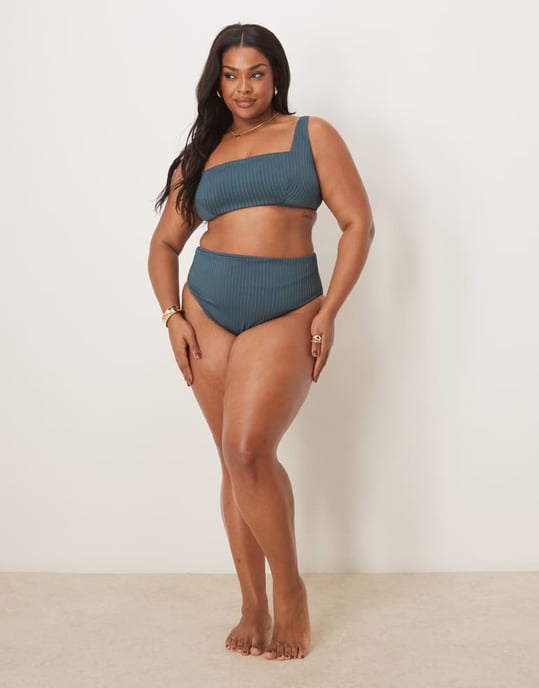 ASOS DESIGN Curve Riddy ribbad kort bikiniöverdel i skifferblå - Image 2