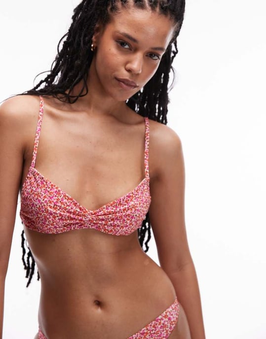& Other Stories vridknut mikro bandeau bikiniöverdel med halterneckband och avtagbar vaddering i liten blommönster - Image 4