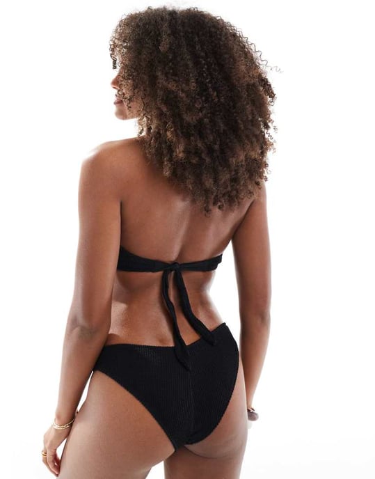 Lindex mix & Match Brie halterneck crepe bikiniöverdel i svart - Image 3