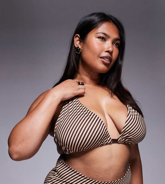 ASOS DESIGN Curve Vivienne bikiniöverdel med chokladstripes och guldkrokar - Image 1