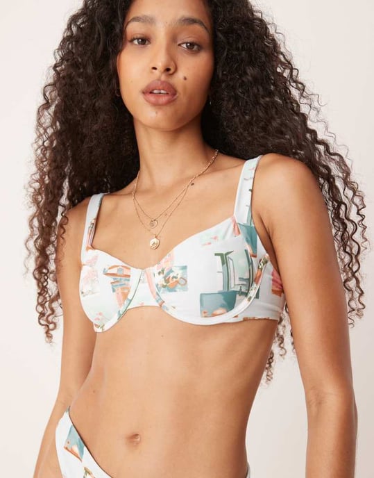 Abercrombie & Fitch breda band bikiniöverdel i vykortsprint - Image 4