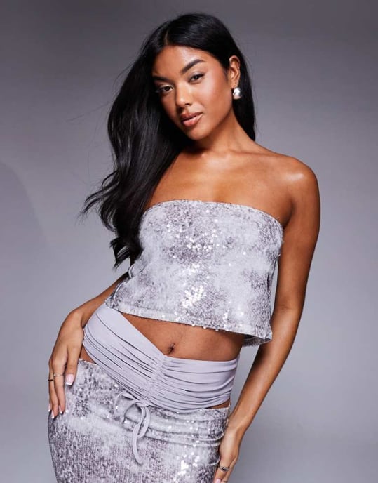 ASOS X THE SOURCED COLLECTION paljett bandeau co-ord topp i grått - Image 1
