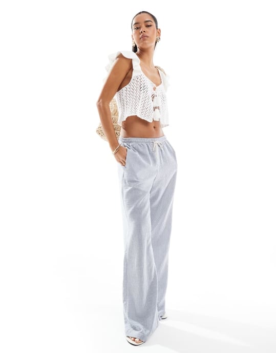 Miss Selfridge festival virkad topp med knytning i beige - Image 3