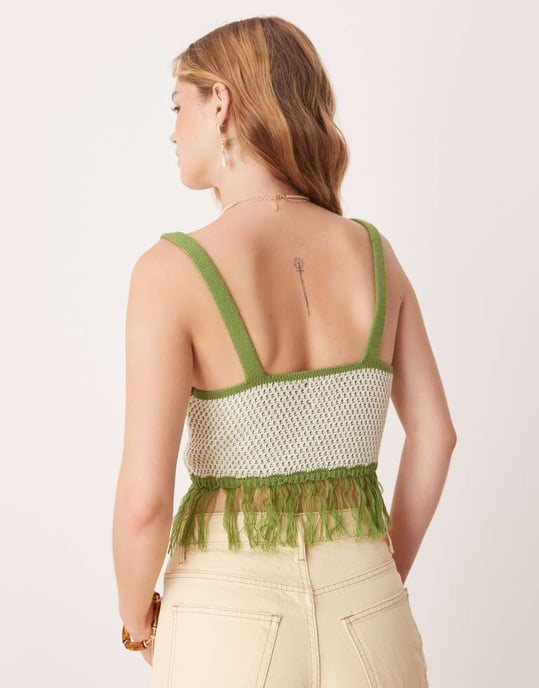 ASOS DESIGN jacquardstickad topp med slits halsa och palmträd i flerfärgade nyanser - Image 3