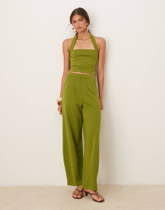 ASOS DESIGN Premium ponte halterneck-top i olivgrön - Image 3