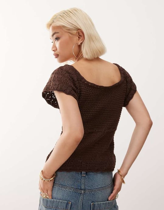 Återvunnen vintage virkad stickad topp med split front i chokladbrun - Image 4