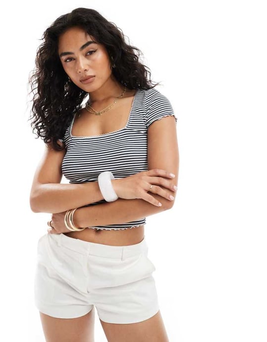 Miss Selfridge randig spetskantad ribbad t-shirt med kort ärm - Image 1