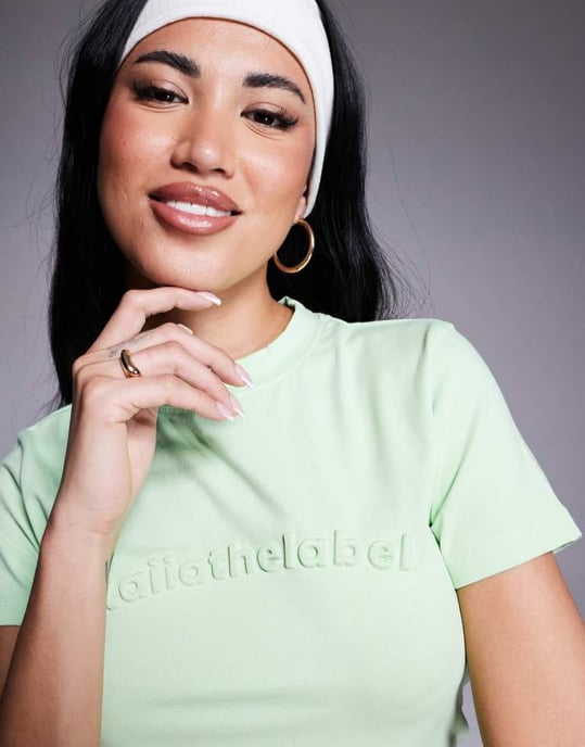 Kaiia prägling logotyp baby tee koord i lime sherbet - Image 3