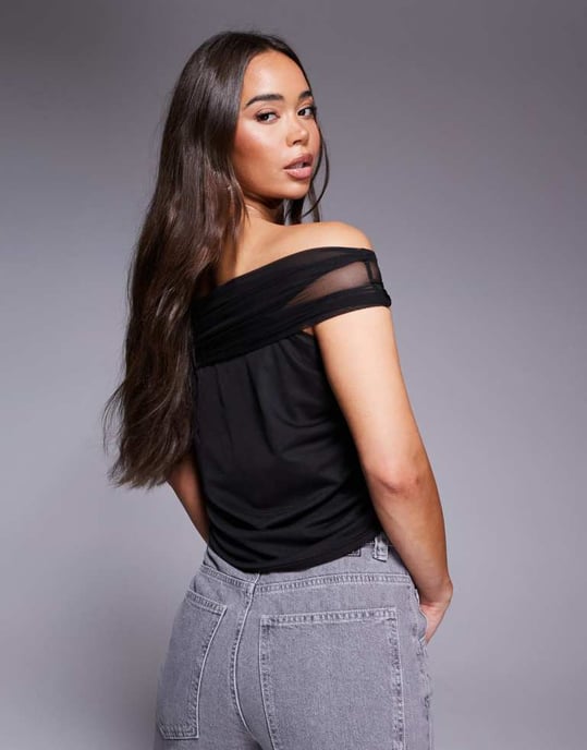 ASOS DESIGN rynkad mesh bardot-top med knytdetalj i svart - Image 2