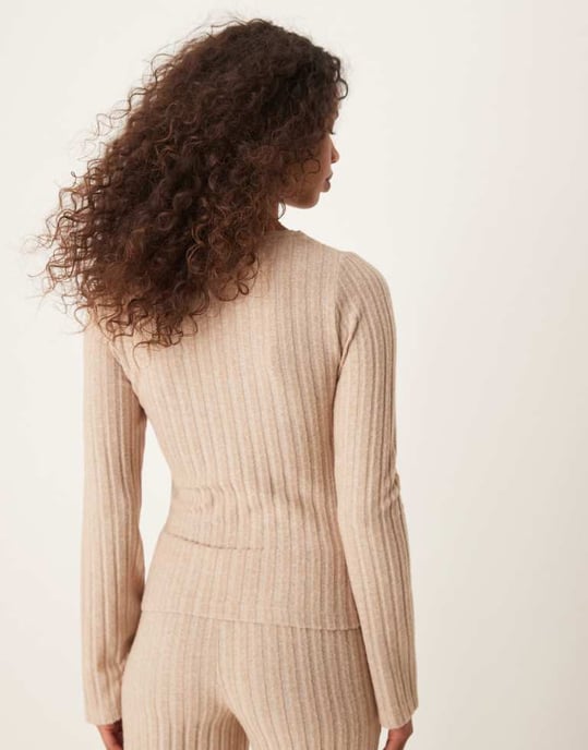 ASOS DESIGN scoop fyrkantig hals supersoft bred ribbad topp co ord i havre - Image 4