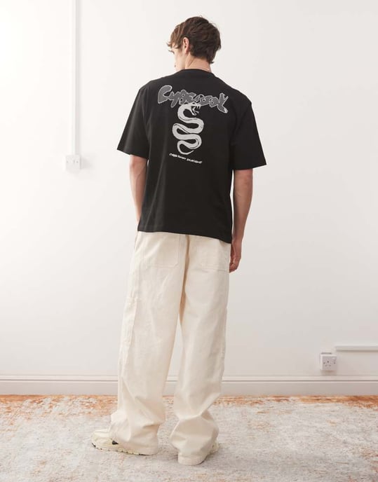 Veckodagsavslappnad t-shirt med cyberorm grafiktryck i svart - Image 2