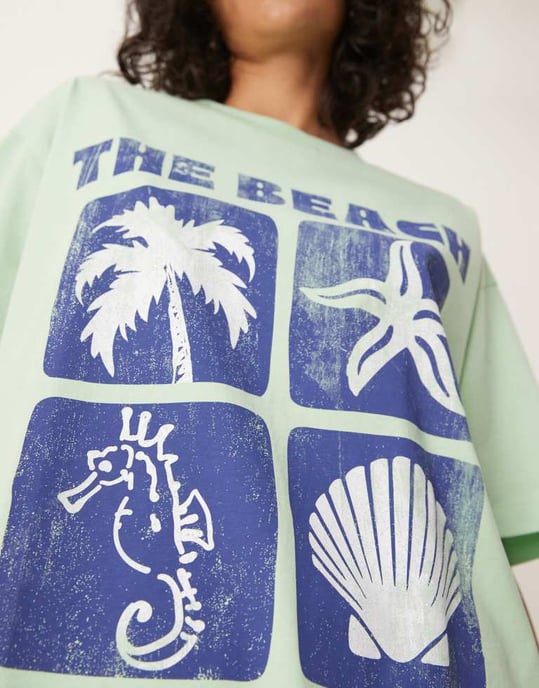 ASOS DESIGN oversized t-shirt med strandgrafik i salviagrön - Image 4