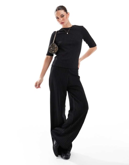 French Connection Regina figurnära t-shirt-set i svart randigt - Image 3