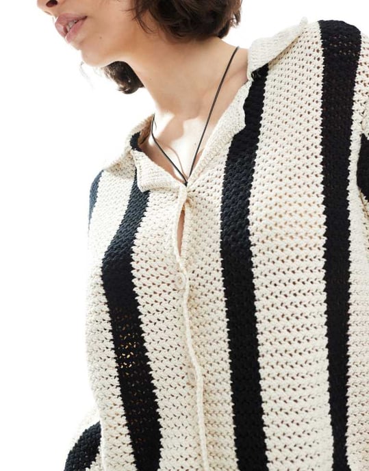 Pieces virkad boxy polo topp set i svart och vit randig - Image 3