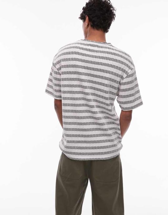 Topman avslappnad passform t-shirt med texturerad rand i khaki - Image 2
