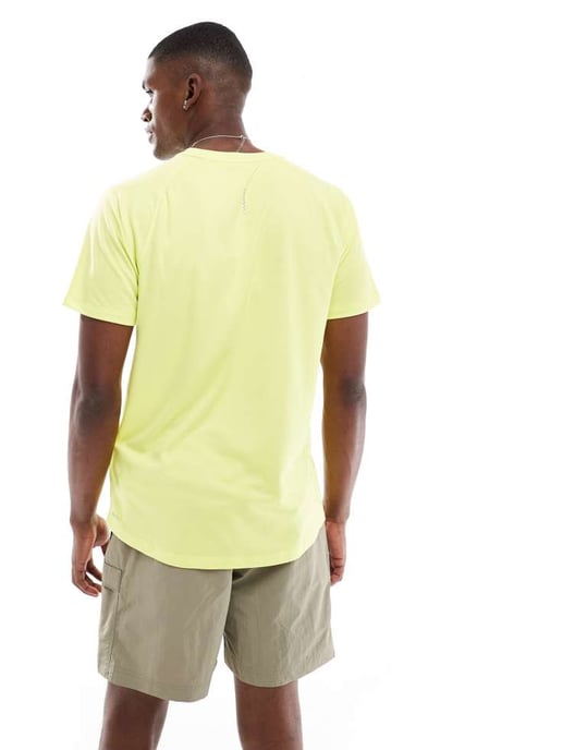 Puma Run Velocity t-shirt i limegrön - Image 2