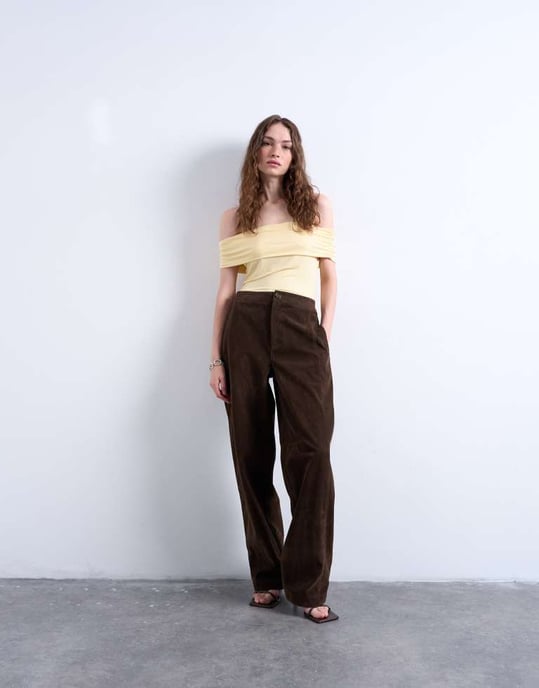 Topshop mikrofiber djup vik Bardot topp i smörmjölk - Image 2