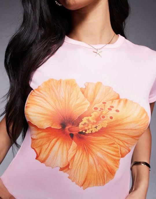 Missyempire orange hibiskusblomma tryck baby t-shirt i babyrosa - Image 3